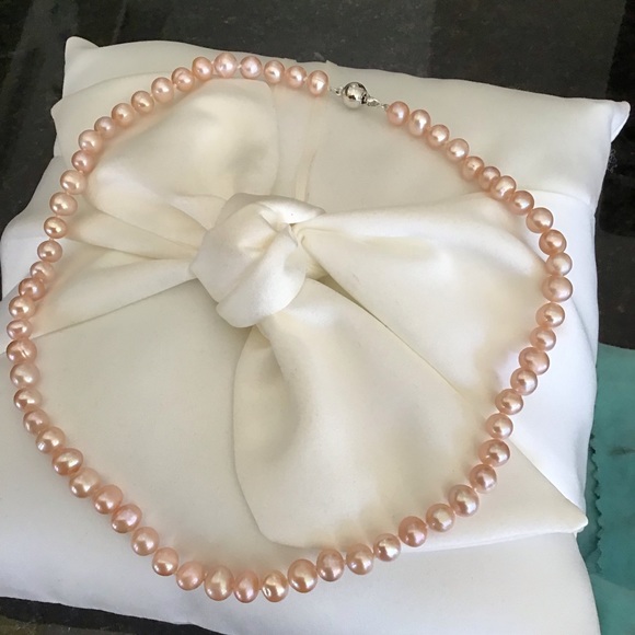 8mm NATURAL peach Pink HAND KNOTTED Pearl Strand. - Picture 5 of 8